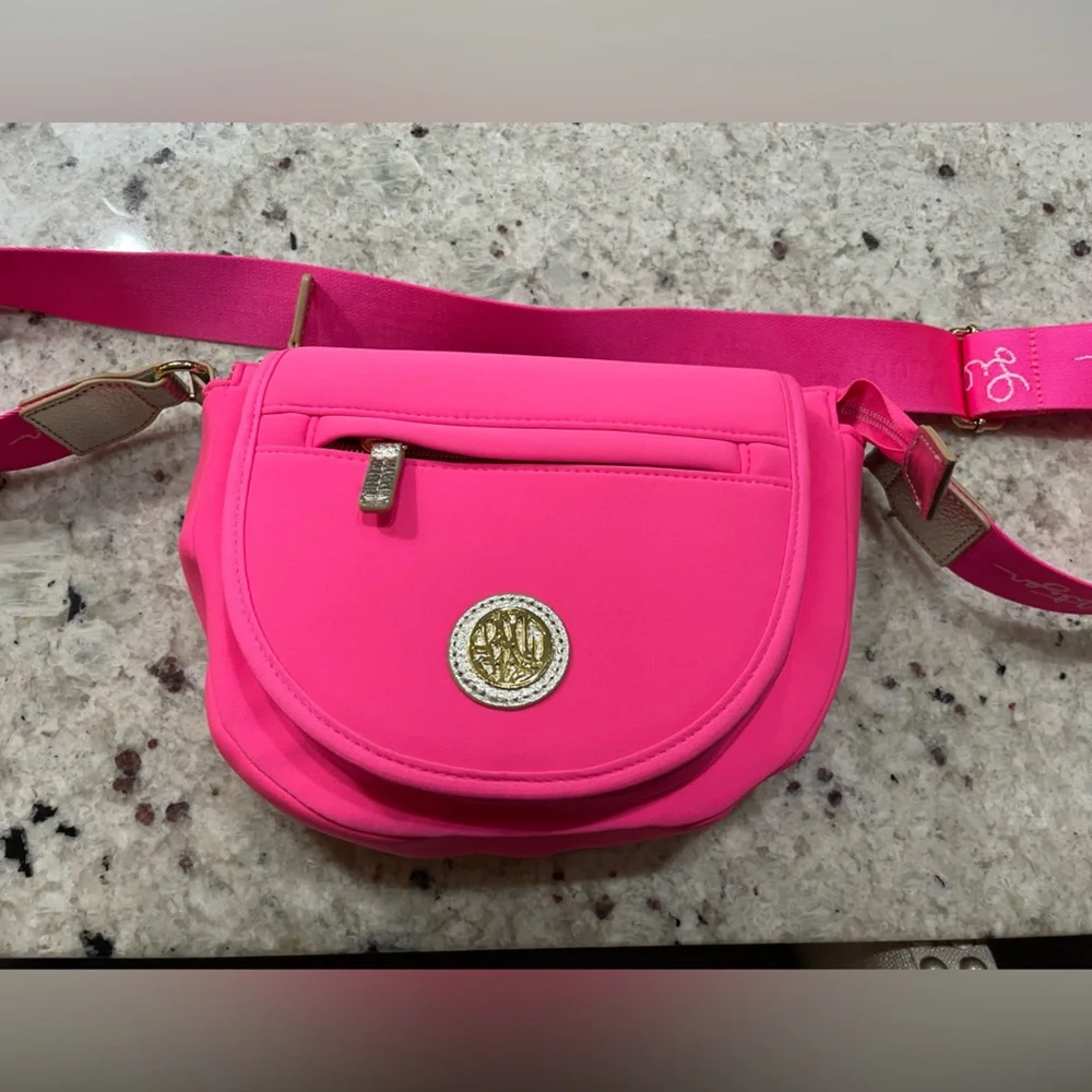 LILLY PULITZER Giavanna Neoprene Crossbody Bag Purse AURA